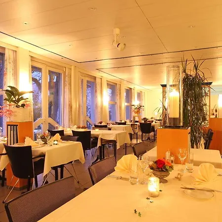 瑞士斯特拉品质酒店 酒店